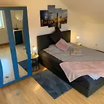 Gemuetliches & Geraeumiges Apartment Mit Balkon