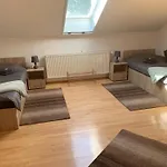 Gemuetliches & Geraeumiges Apartment Mit Balkon